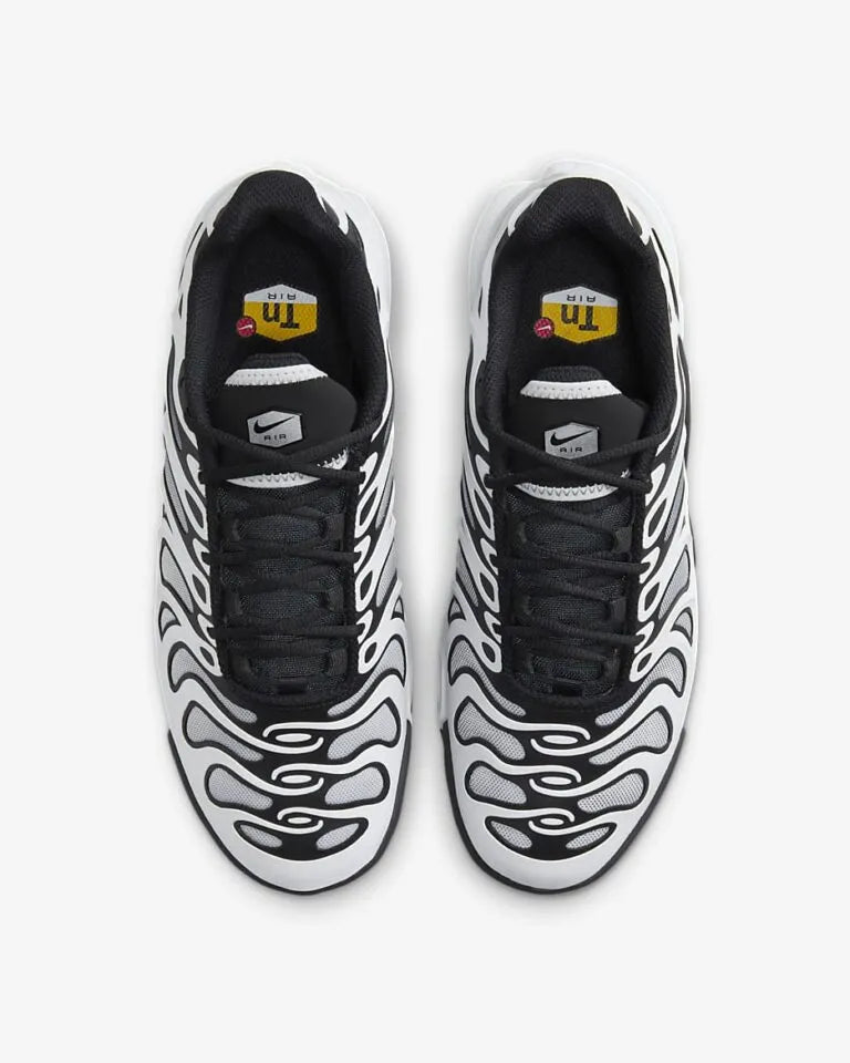 TNX LOUD テフン サイン Nike Air Max Plus Drift “ Summit White/Metallic Silver/Black