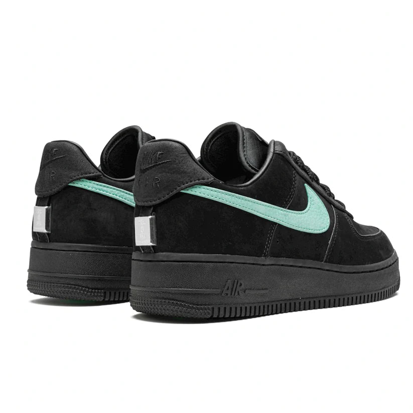 Nike Air Force 1 LOW 