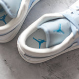 Nike Air Jordan 1 SE "Reverse Ice Blue" Sneaker