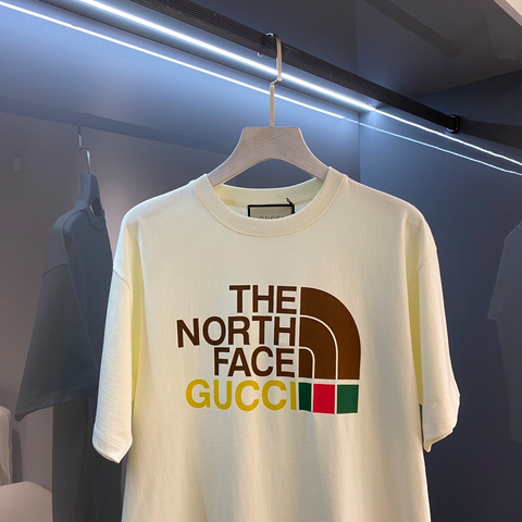 BRAND NEW GUCCI x THE NORTH FACE Logo T-shirt SIZE S OVERSIZE BLACK YELLOW