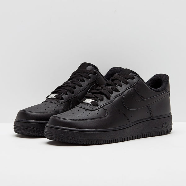 Black air forces with hot sale strap